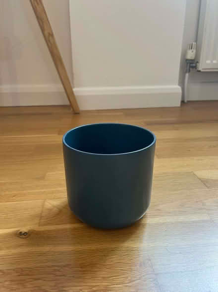 Photo of free Small Blue Ceramic Vase (Bayswater W2) #1