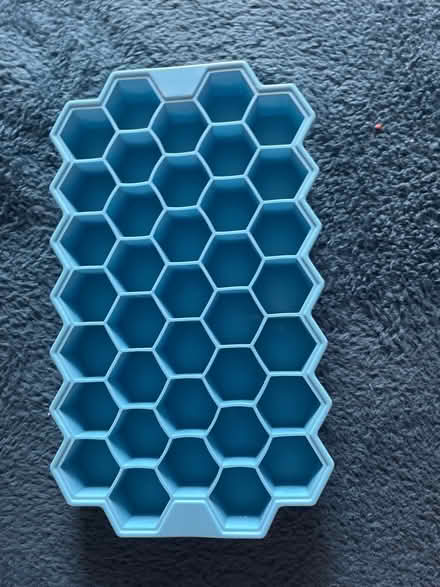 Photo of free honeycomb shape silicone mould (SK1, central stockport) #1