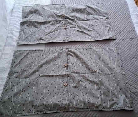 Photo of free 2 x matching pillow cases (grey, reed design) (Boughton Monchelsea ME17) #3