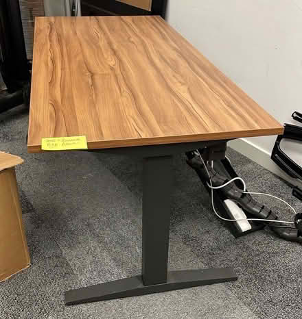 Photo of free READ details - Desk/table (NW7) #1