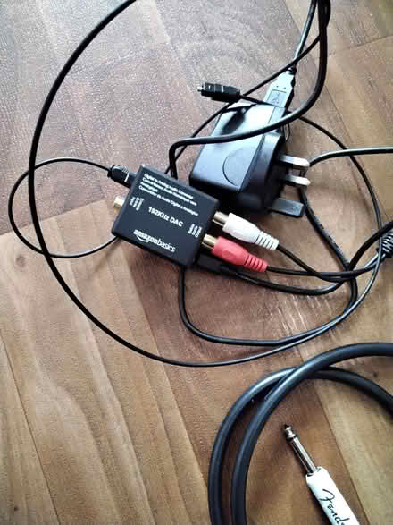 Photo of free Fender connection tonight and a digital to analogue audio co (Allerton L18) #2