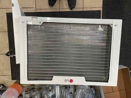 Photo of free lg 24,500 btu ac (20852) #2