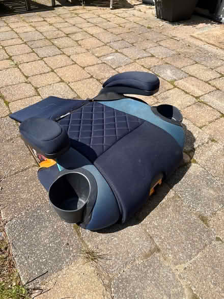 Photo of free Booster seat (Wayland (near Claypit Hill)) #1