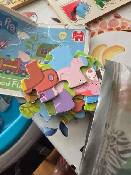 Photo of free Peppa pig puzzle (Holmer Green HP15) #1