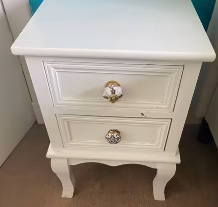 Photo of free 2 white vintage style bedside units (Dunfermline KY12) #2