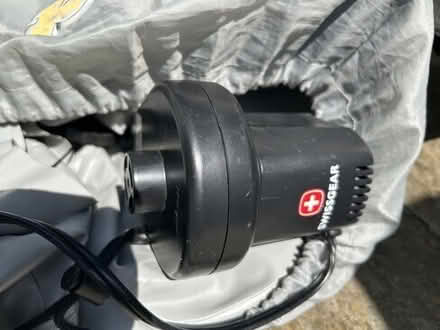 Photo of free Air beds with pump #2