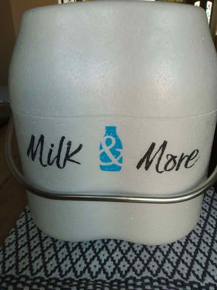 Photo of free Milk bottle holder (Thorpe Marriot NR8) #2