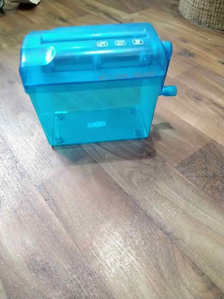 Photo of free Very small shredder, smaller than A4 (Allerton L18) #1