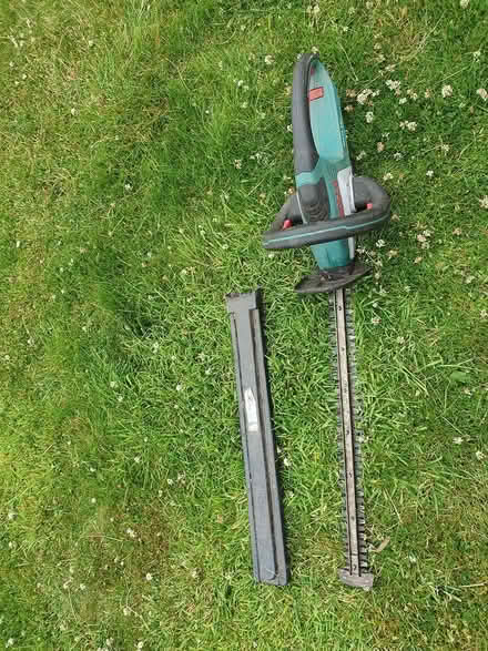 Photo of free without battery- bosch hedgecutter (Stocksbridge S36) #1