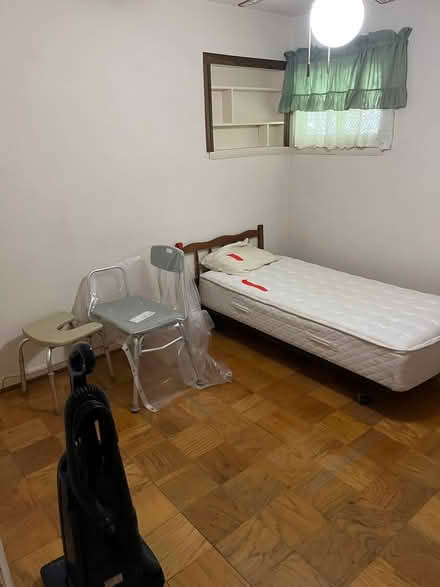 Photo of free Double and twin beds with headboard (1029 Ferry Plantation Rd Va Be) #1