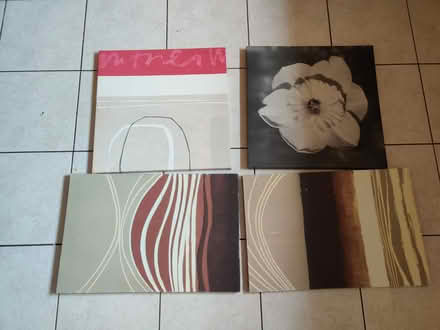 Photo of free Wall hanging pictures (TF10) #1