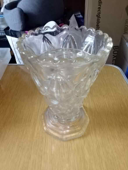 Photo of free Large glass vase (Tonbridge) #1