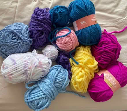 Photo of free Oddments of Chunky Knitting Wool (Maidenhead SL6) #1