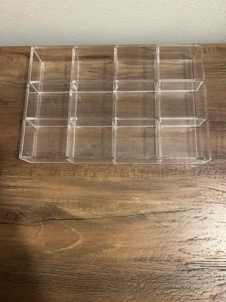 Photo of free Plastic tray (Williamsport) #2
