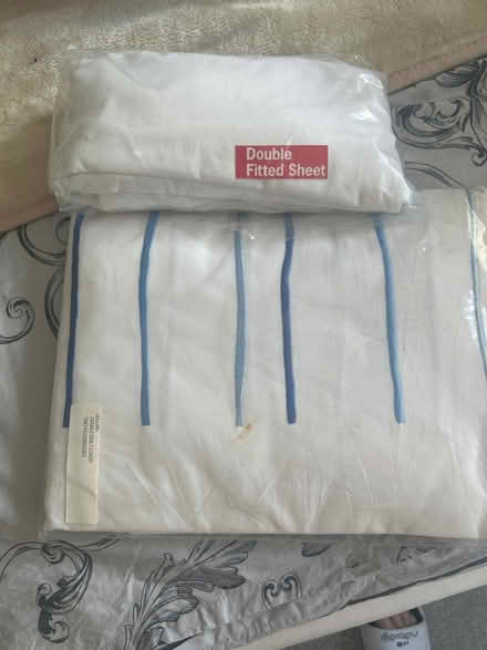 Photo of free Brand new double fitted sheet and double duvet set (Portchester PO16) #1