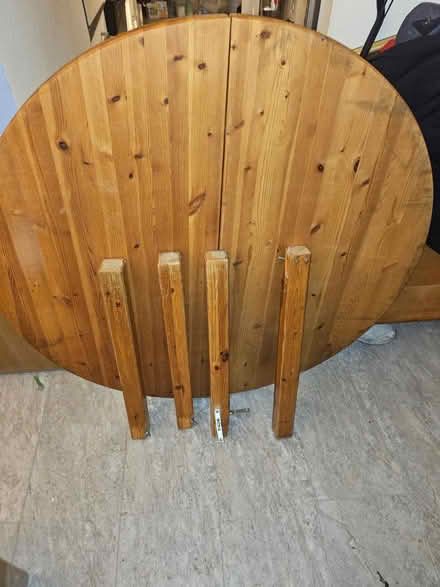 Photo of free Sturdy round table (Shoreline...North City) #1