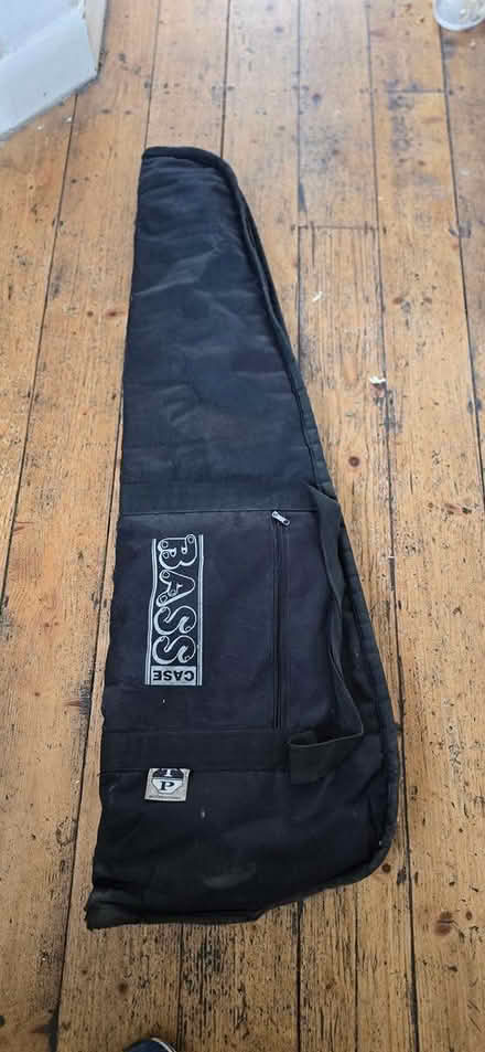 Photo of free Bass guitar carry case (Twickenham TW1) #1