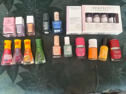 Photo of free Assorted nail polish (Glen Cairn) #1