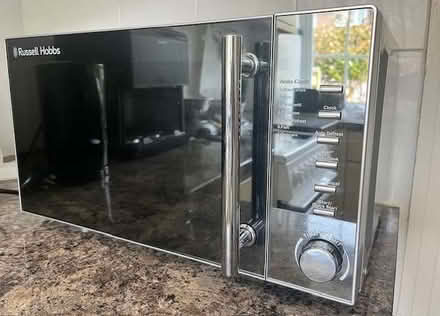Photo of free Russell Hobbs 800 watt Microwave - Not Working (Eastbourne BN20) #1