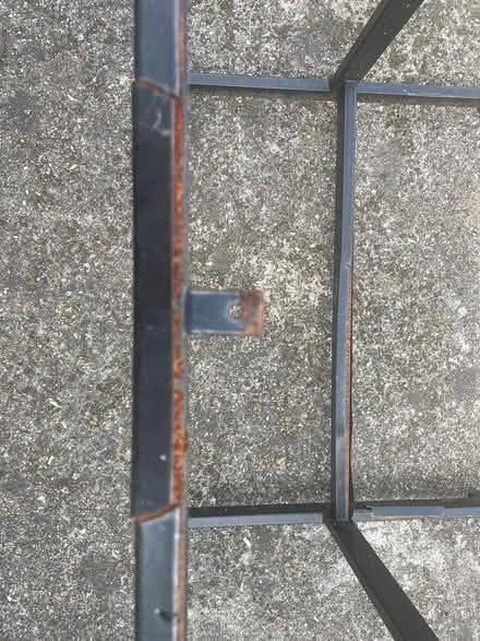 Photo of free Table (Islington N1) #4