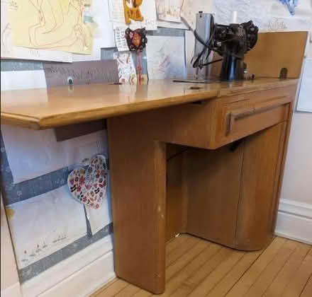Photo of free 1953 Singer sewing machine (Marquette neighborhood) #3