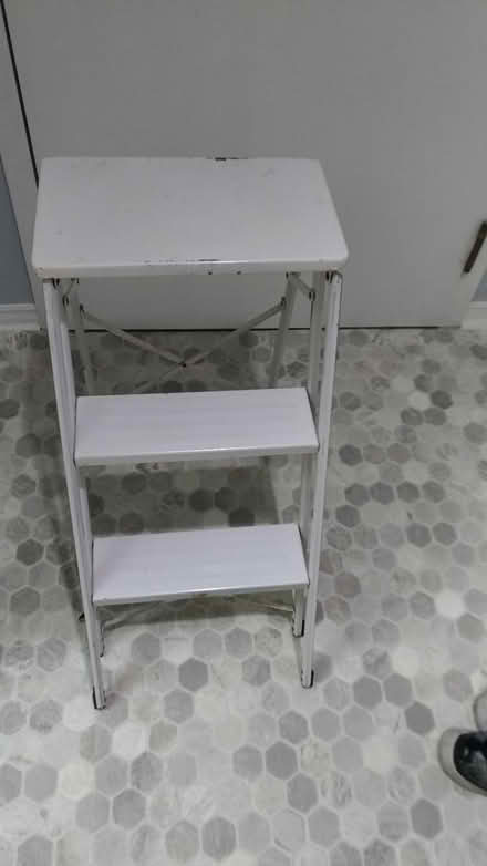 Photo of free 3-step Ladder (Toronto, East York) #1