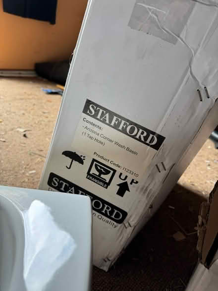 Photo of free New corner sink and pedestak (Farnborough) #4
