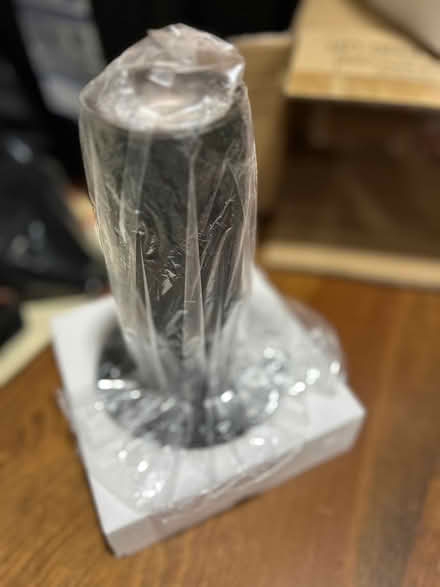 Photo of free 2 new indoor outdoor spotlights (East Amissville) #1