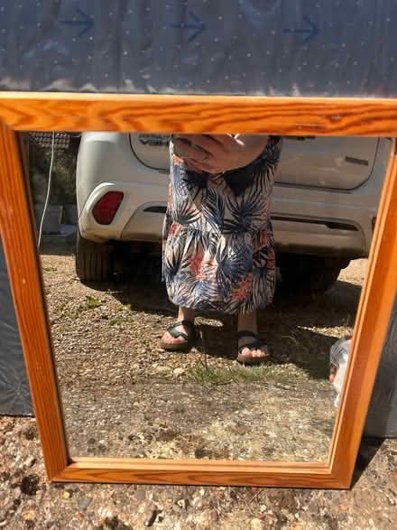 Photo of free Medium mirror (Ivy Hatch TN15) #3