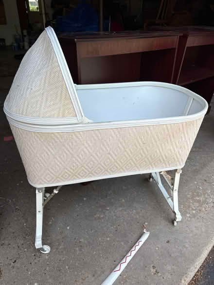 Photo of free Newborn bassinet (St charles il) #1