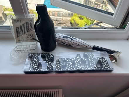 Photo of free Bath set sign etc soap holder (Portchester PO16) #1