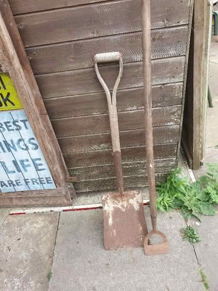 Photo of free Shovel and hoe (Enfield EN2) #1