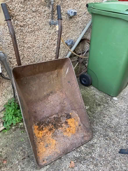 Photo of free Garden Bits (Northchurch) #2
