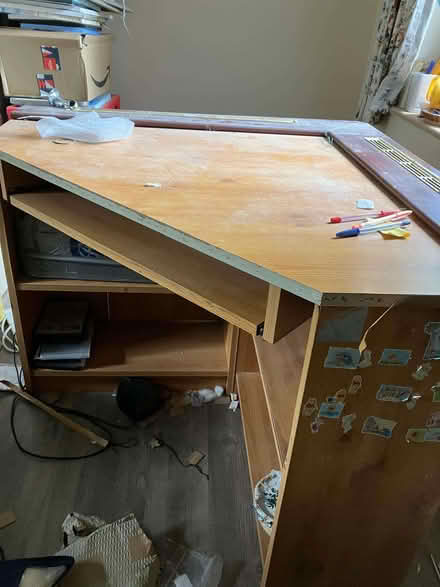 Photo of free Corner desk (Shinfield RG2) #1