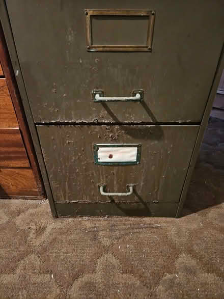 Photo of free Old filing cabinet (Clarendon Park LE2) #2
