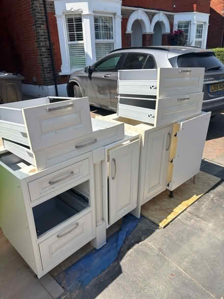 Photo of free Kitchen units (CM15 9EL) #1