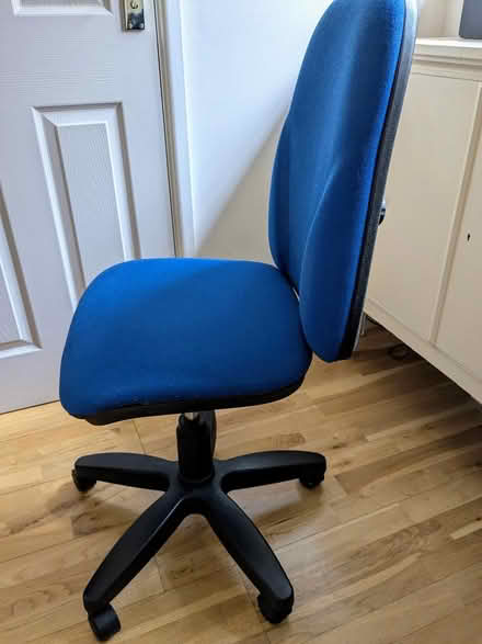 Photo of free Swivel chair for desk or office (Central Braintree) #2