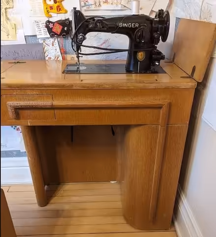 Photo of free 1953 Singer sewing machine (Marquette neighborhood) #2