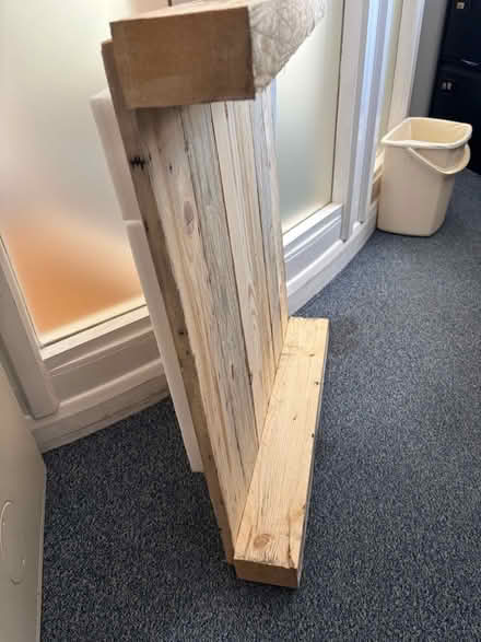 Photo of free Wooden palette (Sevenoaks TN13) #2