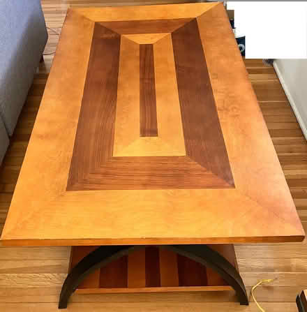 Photo of free beautiful coffee table (90026) #1
