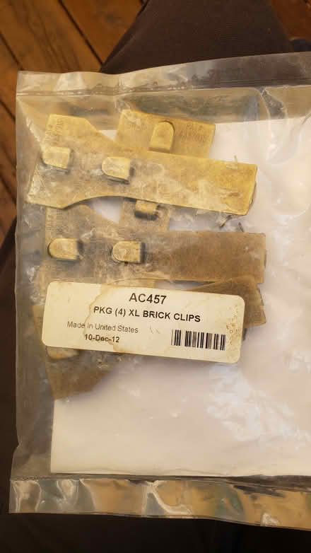 Photo of free Brick Clips (10/eg) #1