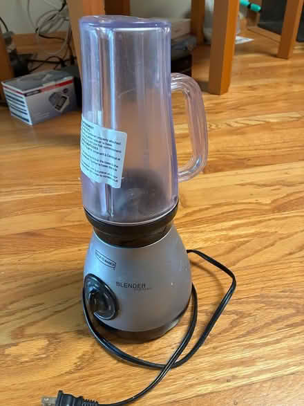 Photo of free powerful small blender (South Palo Alto) #2