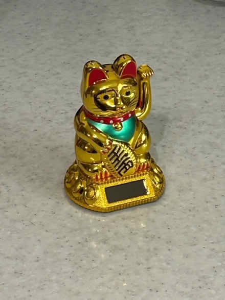 Photo of free Small solar powered lucky cat (Jennetts park RG12) #1