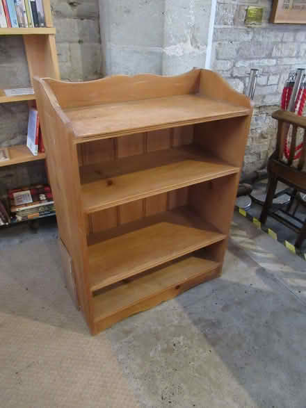 Photo of free Bookcase - pine (Marston HR6) #1