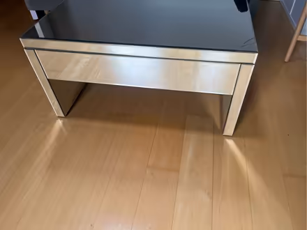 Photo of free Low coffee table. Mirrored. Needs repair. (Leeds LS1) #2