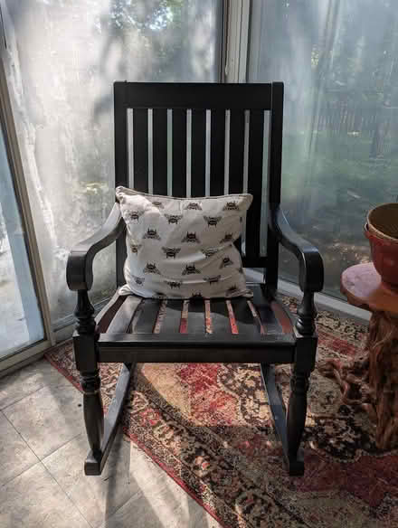 Photo of free Rocking chair, bedroom set (Ottawa hills) #1