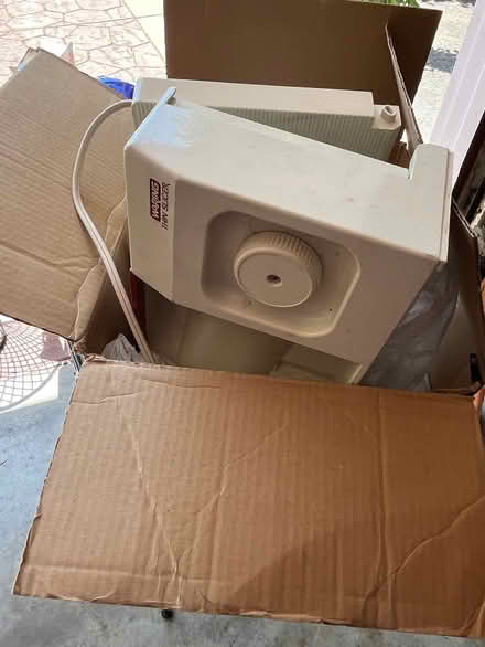 Photo of free electric meat slicer (Prospect and DeAnza) #3