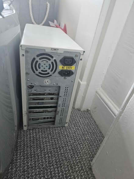 Photo of free Apple PC+ normal PC+cables (Se254es) #4