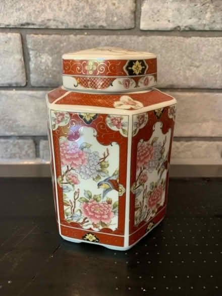Photo of free Decorative pot #2 (Tilehurst RG30) #1