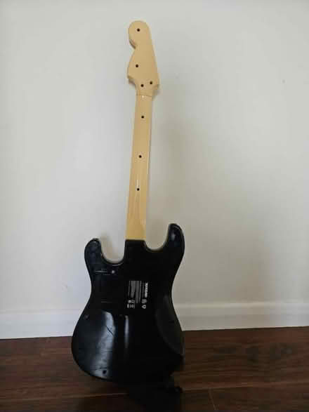 Photo of free Rockland Guitar (CR2, South Croydon) #2